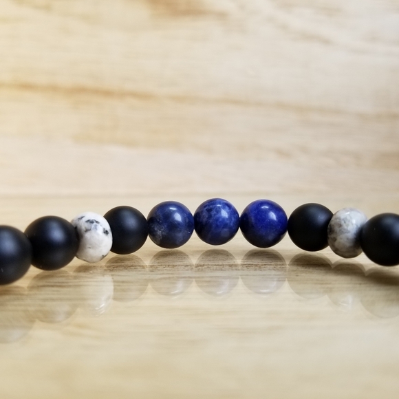Sodalite & Black Onyx Beaded Stretch Brace… - Picture 5 of 8